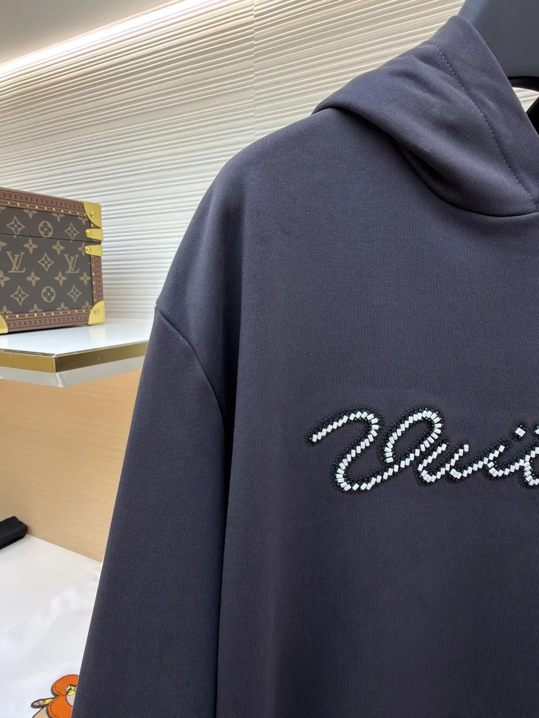 LV Sweaters Cotton S-M-L-XL A95202608060348 - Image 4
