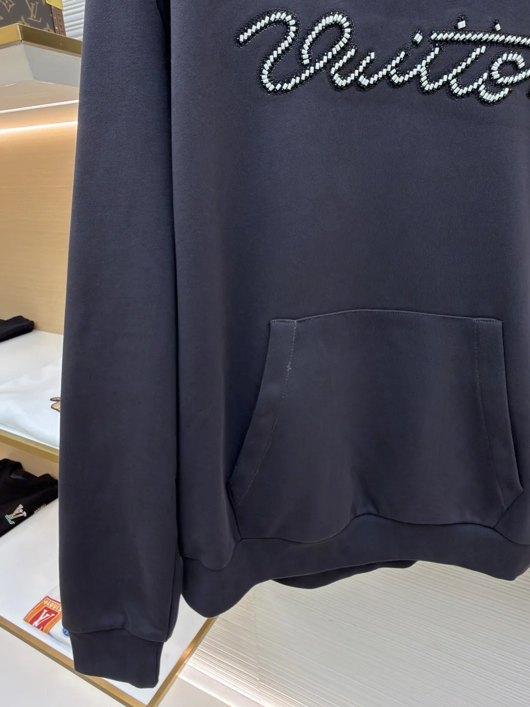 LV Sweaters Cotton S-M-L-XL A95202608060348 - Image 6