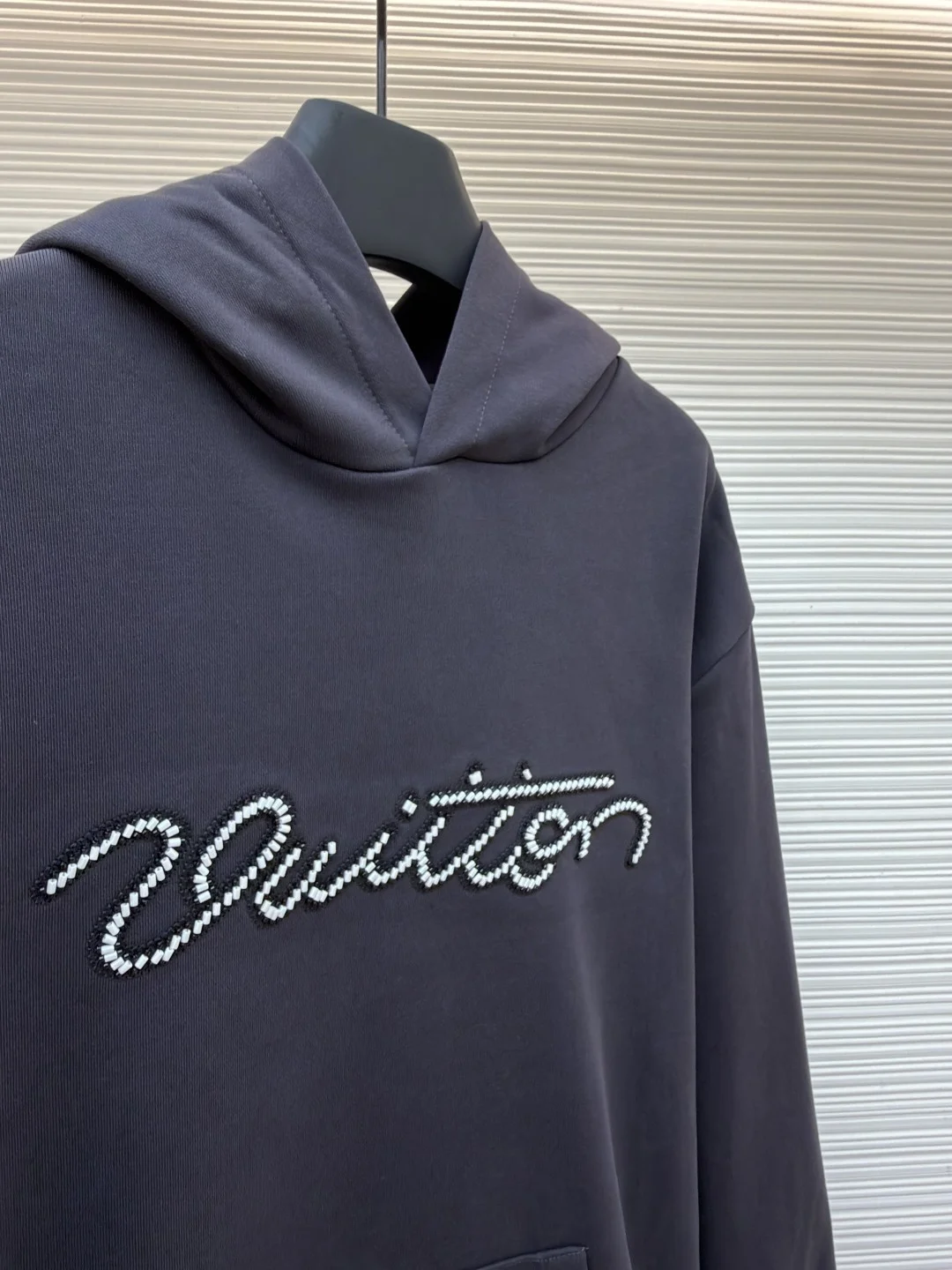 LV Sweaters Cotton S-M-L-XL A95202608060348 - Image 8