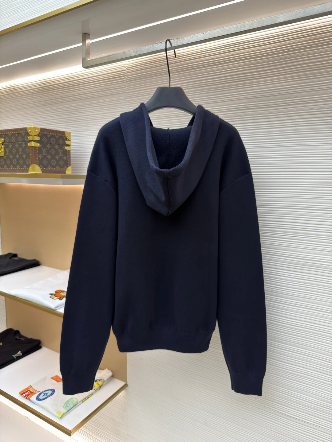 LV Sweaters Cotton S-M-L-XL C10202608060241 - Image 2