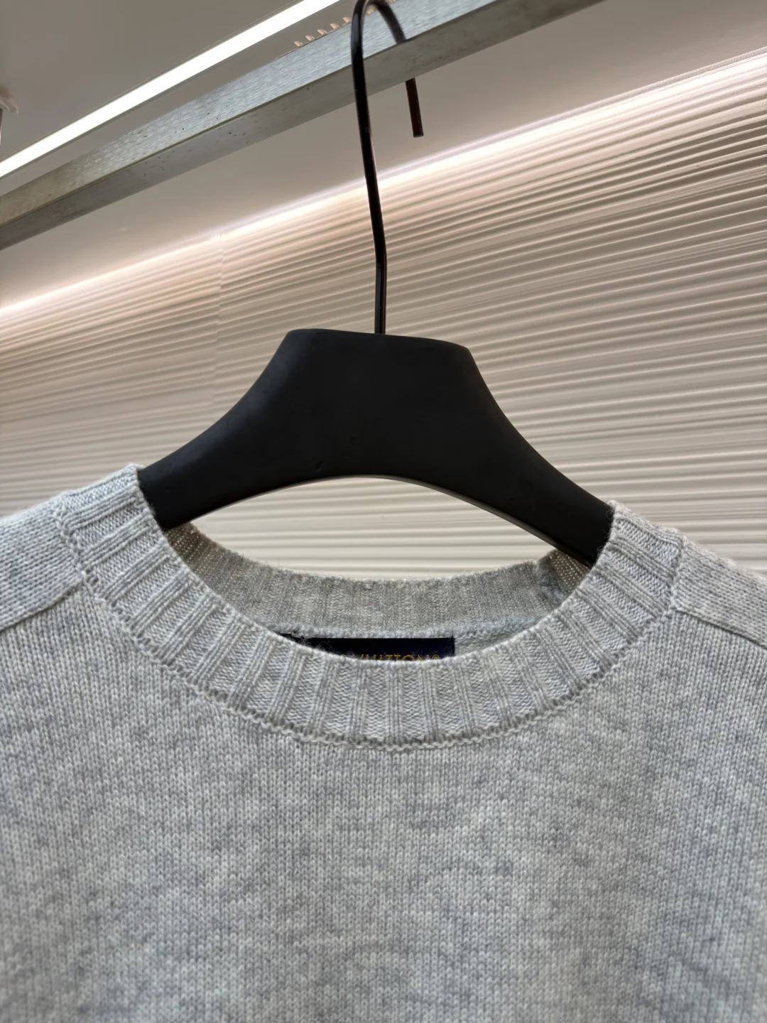 LV Sweaters Cotton S-XL B10202608060220 - Image 3
