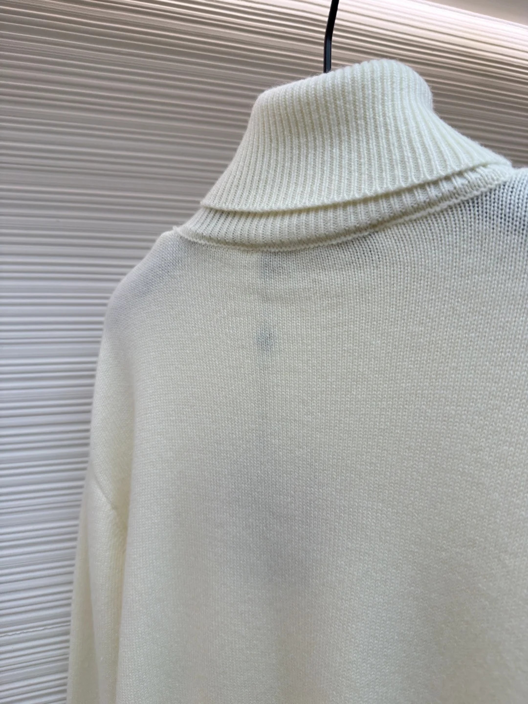 LV Sweaters Cotton S-XL B30202608060302 - Image 9