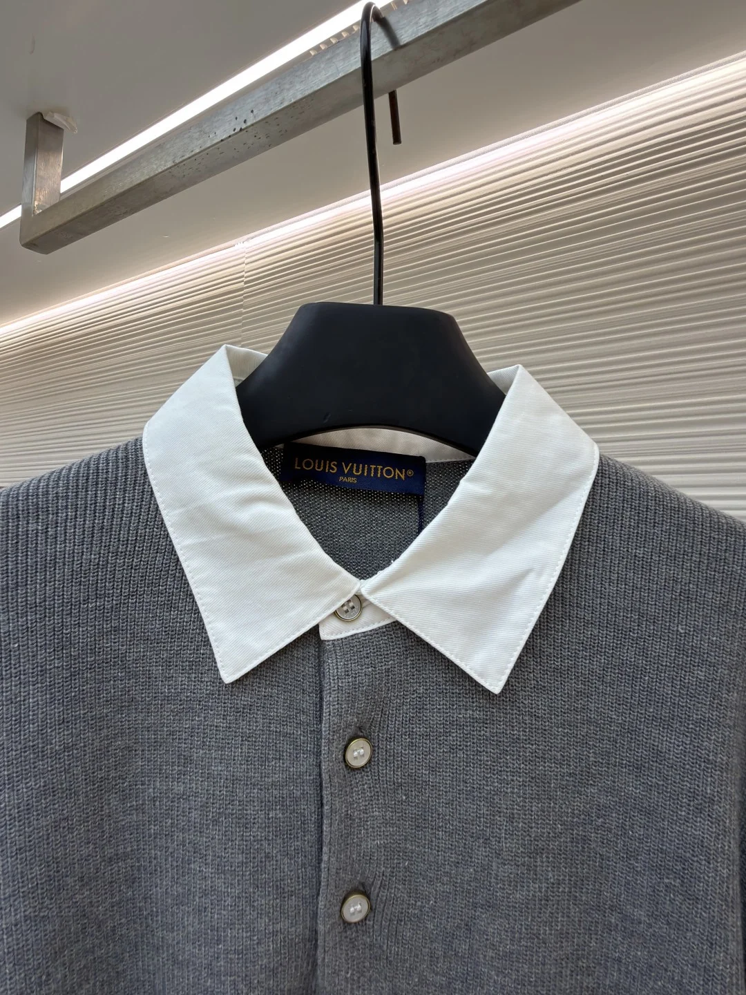 LV Sweaters Cotton S-XL B30202608060487 - Image 3