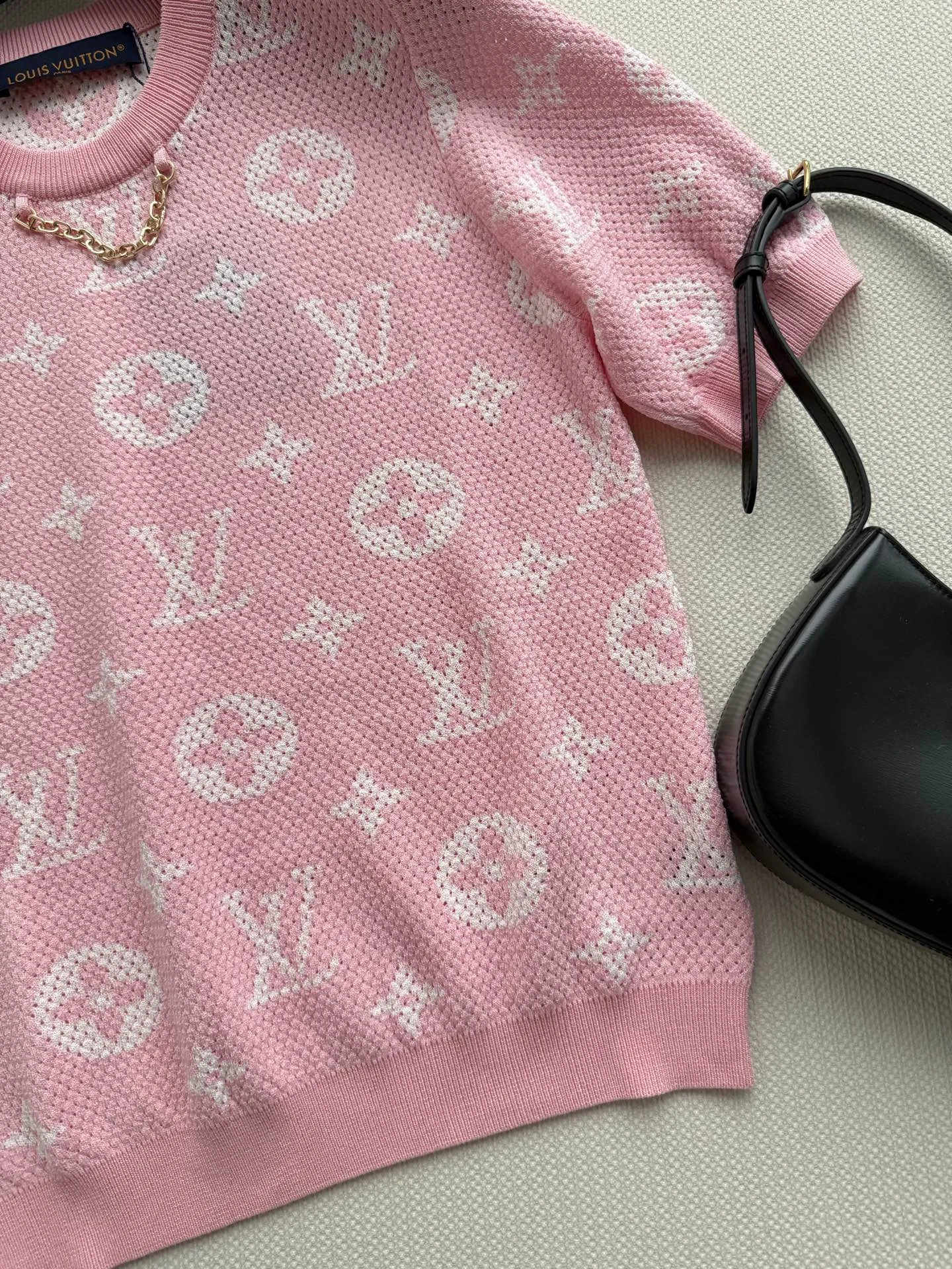 LV Sweaters Mesh Knit S-M-L B05202608041659 - Image 5