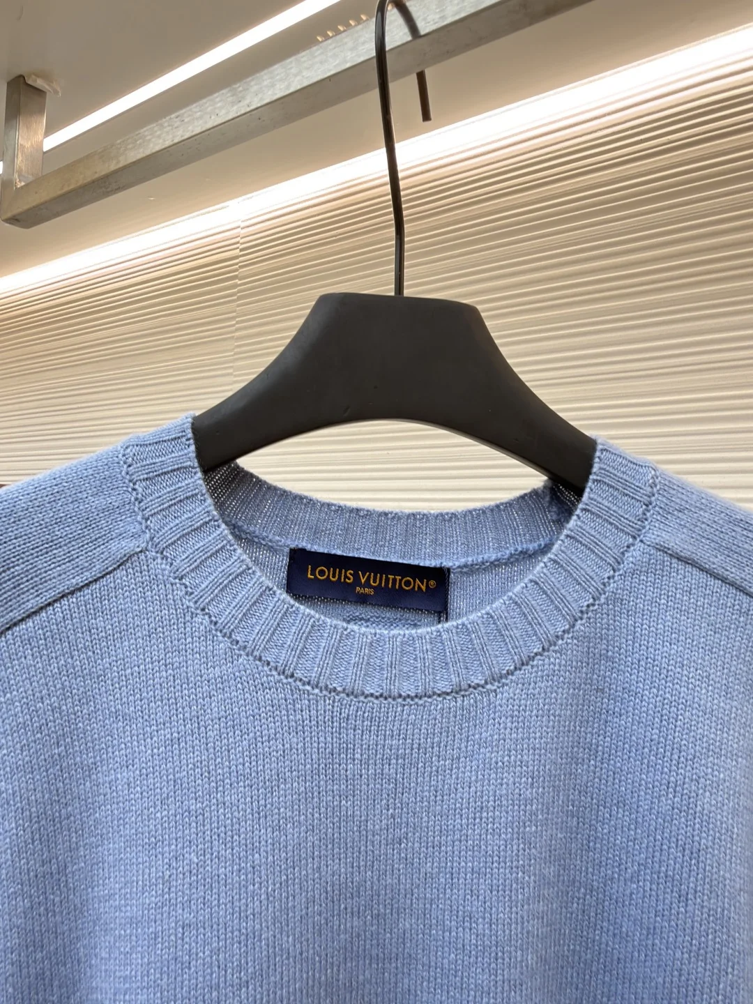 LV Sweaters S-L B10202608060219 - Image 3