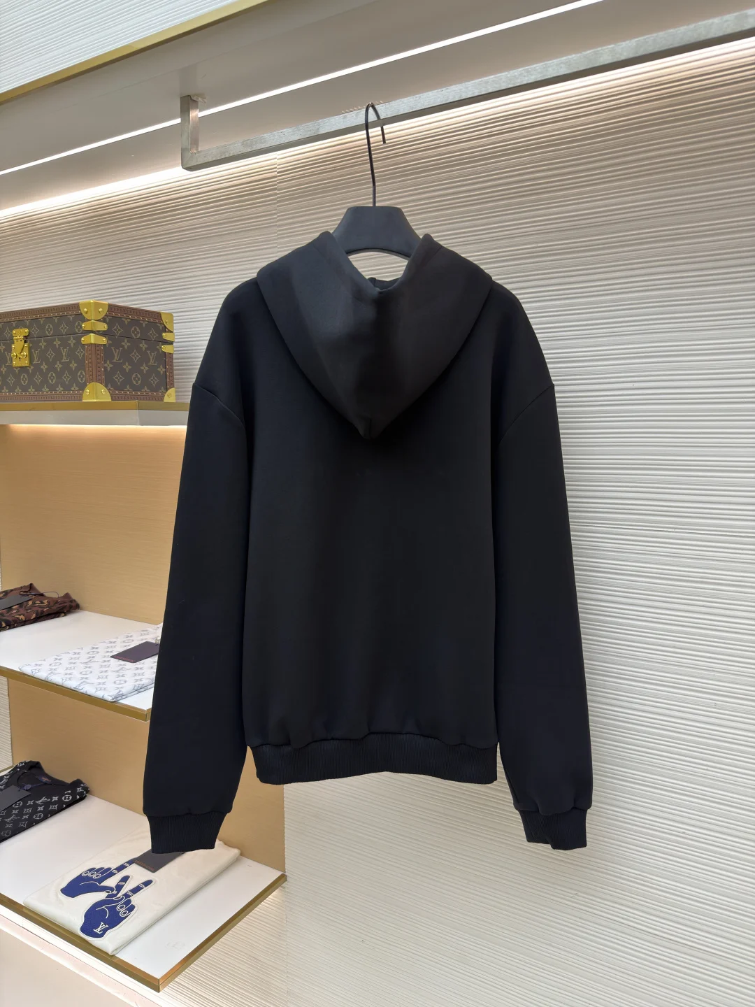 LV Sweaters S-L B20202608060162 - Image 2