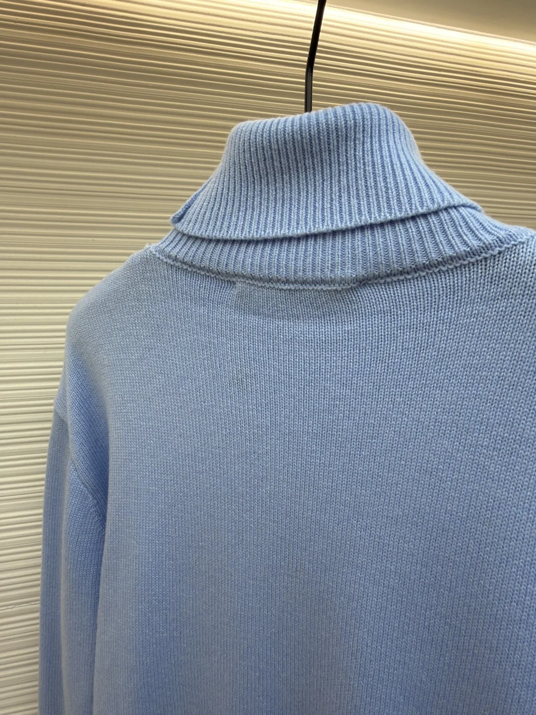 LV Sweaters S-L B30202608060303 - Image 9