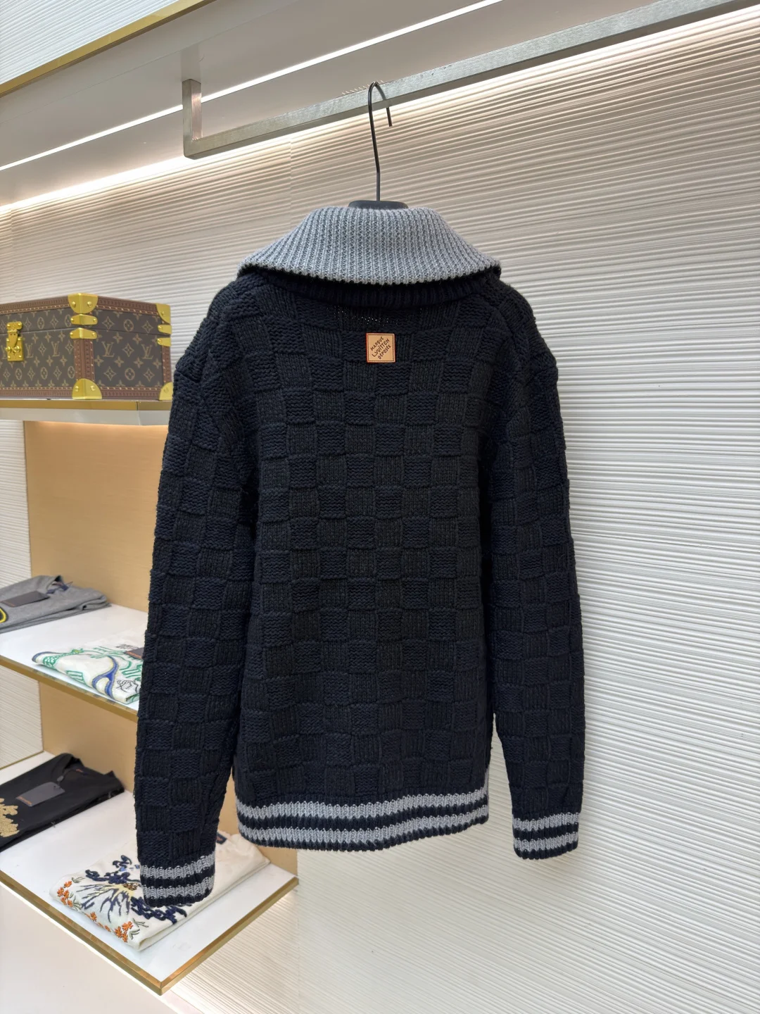 LV Sweaters S-L D55202608060022 - Image 3