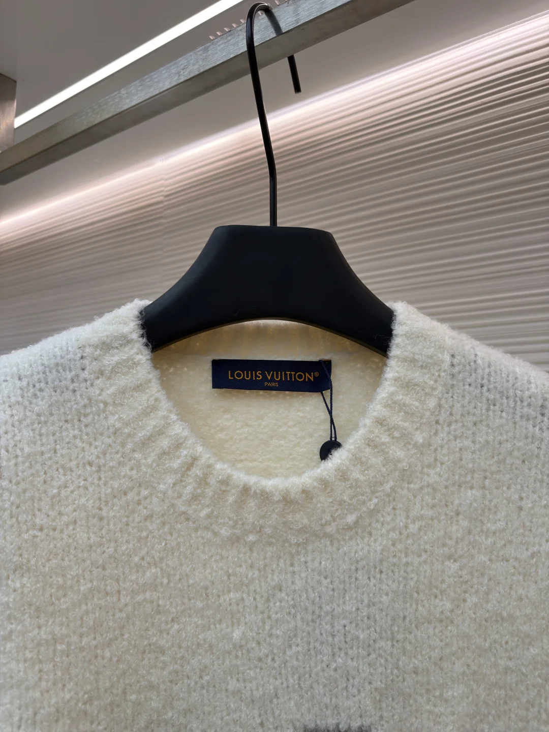 LV Sweaters Wool Blend XS-L B85202608060029 - Image 3