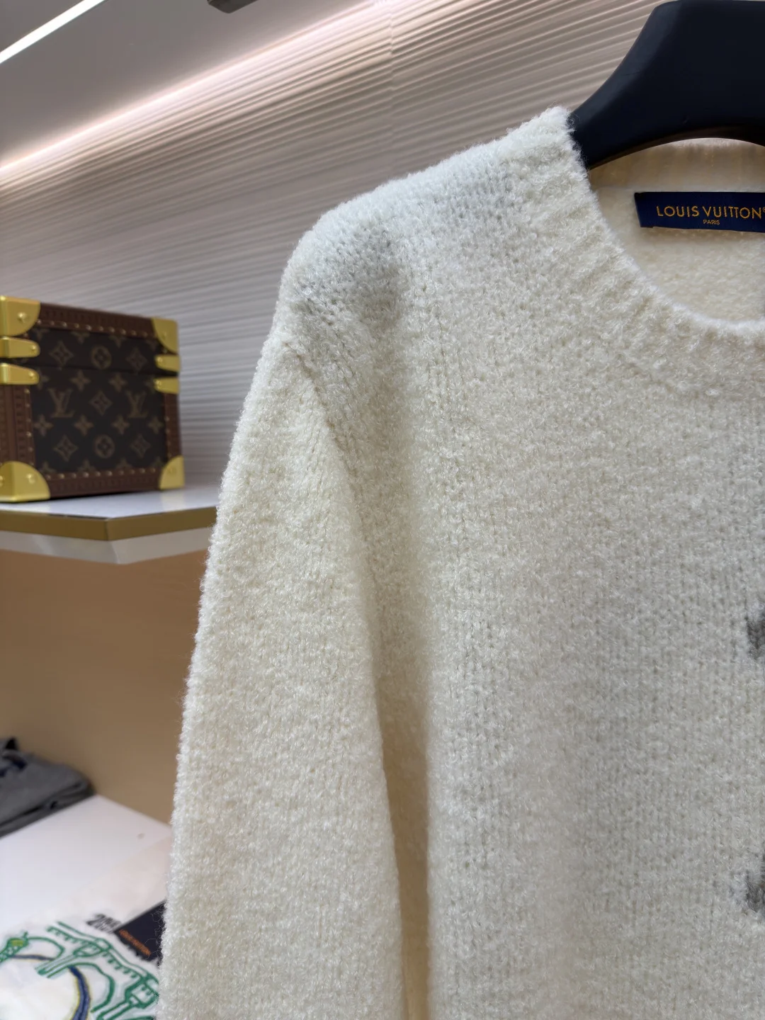 LV Sweaters Wool Blend XS-L B85202608060029 - Image 4