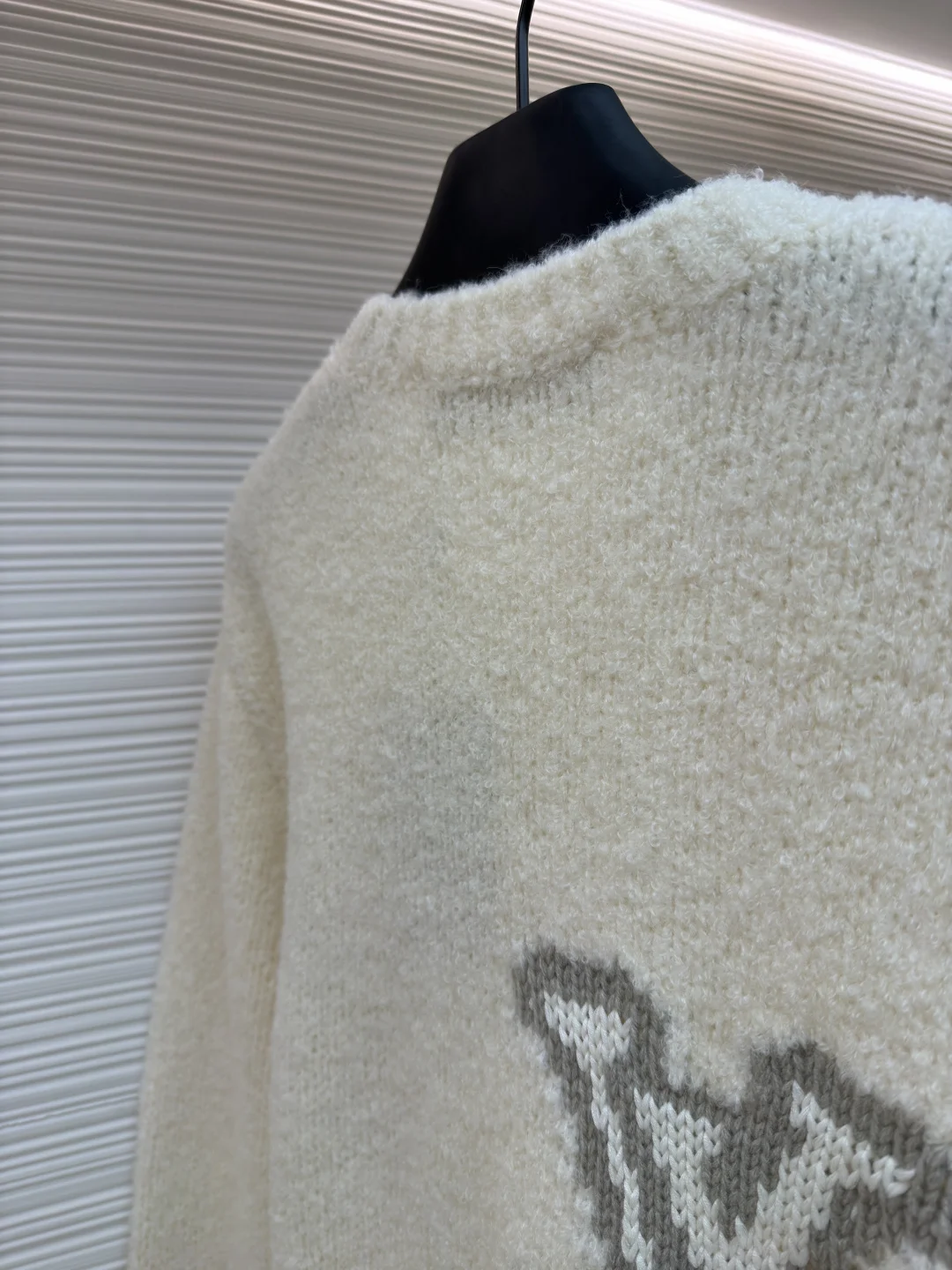 LV Sweaters Wool Blend XS-L B85202608060029 - Image 9