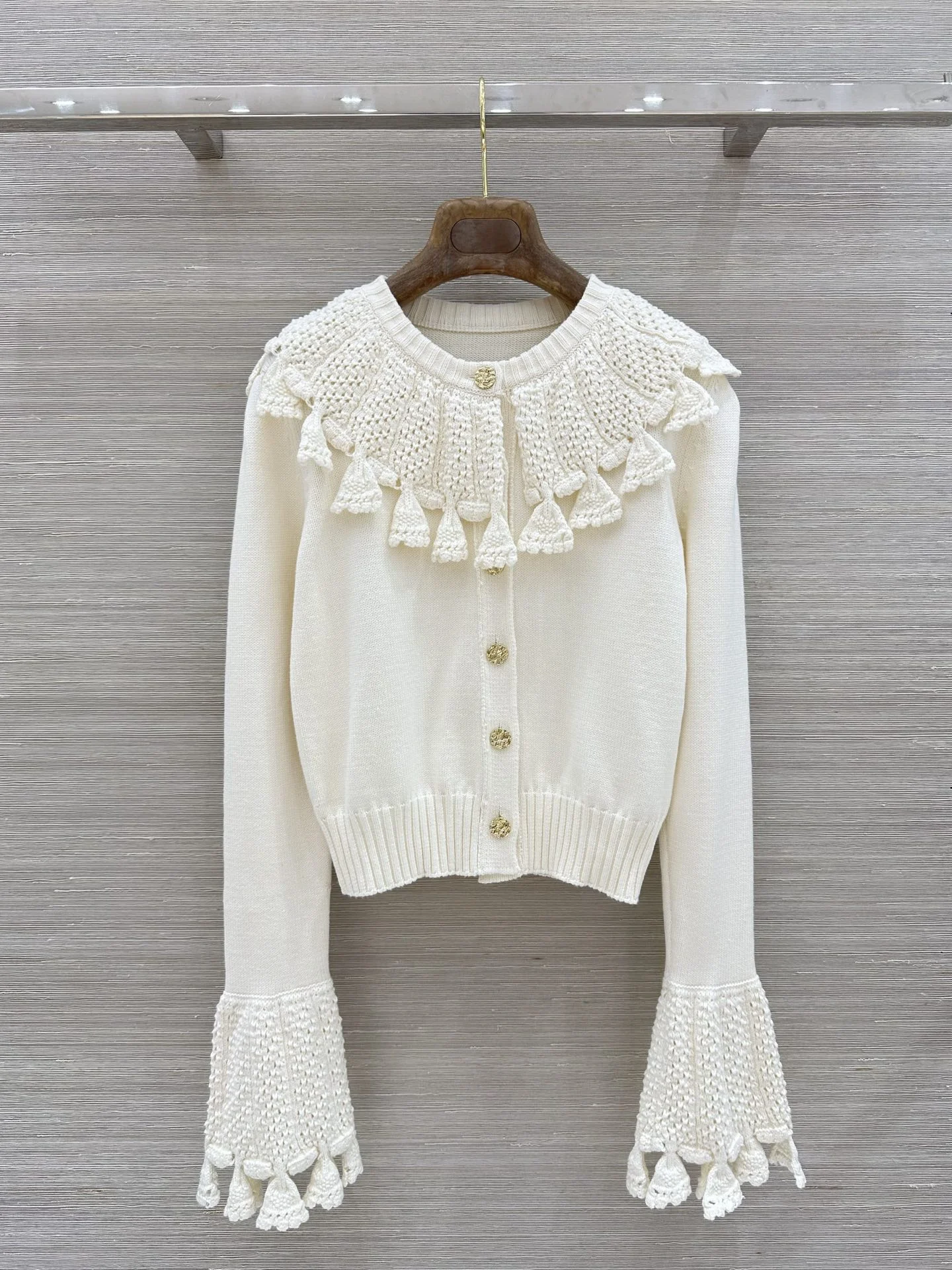 LV Sweaters Wool Cashmere S C35202608041115