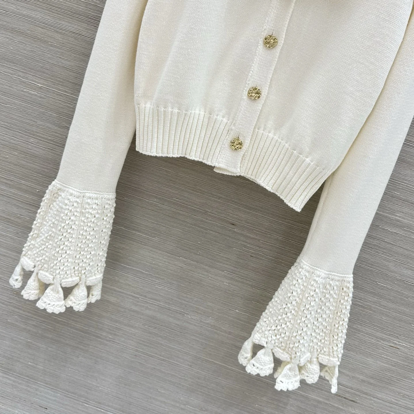 LV Sweaters Wool Cashmere S C35202608041115 - Image 5