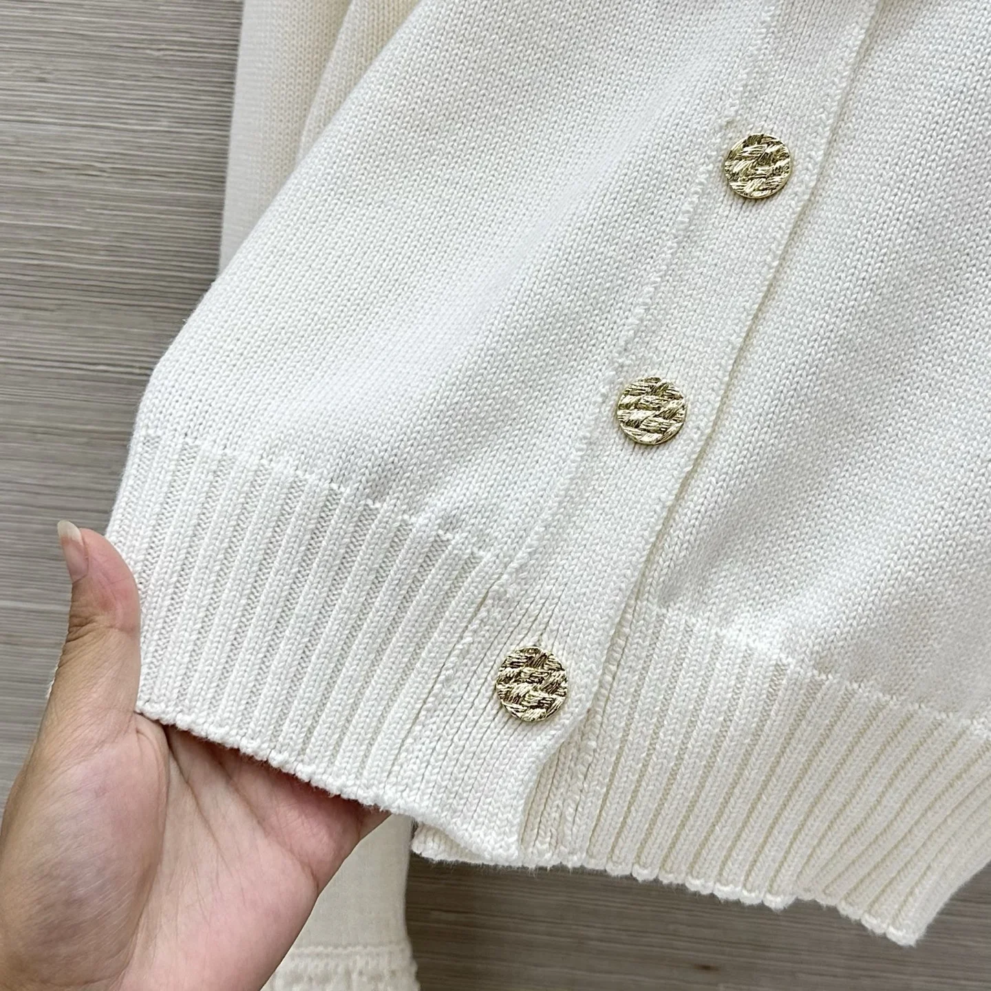 LV Sweaters Wool Cashmere S C35202608041115 - Image 7