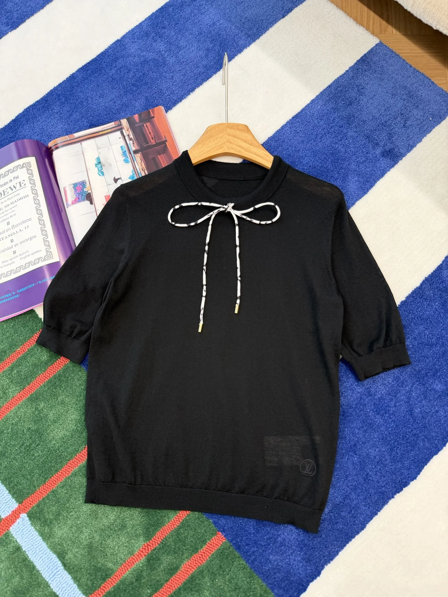 LV Sweaters Wool S-M-L C05202608042664