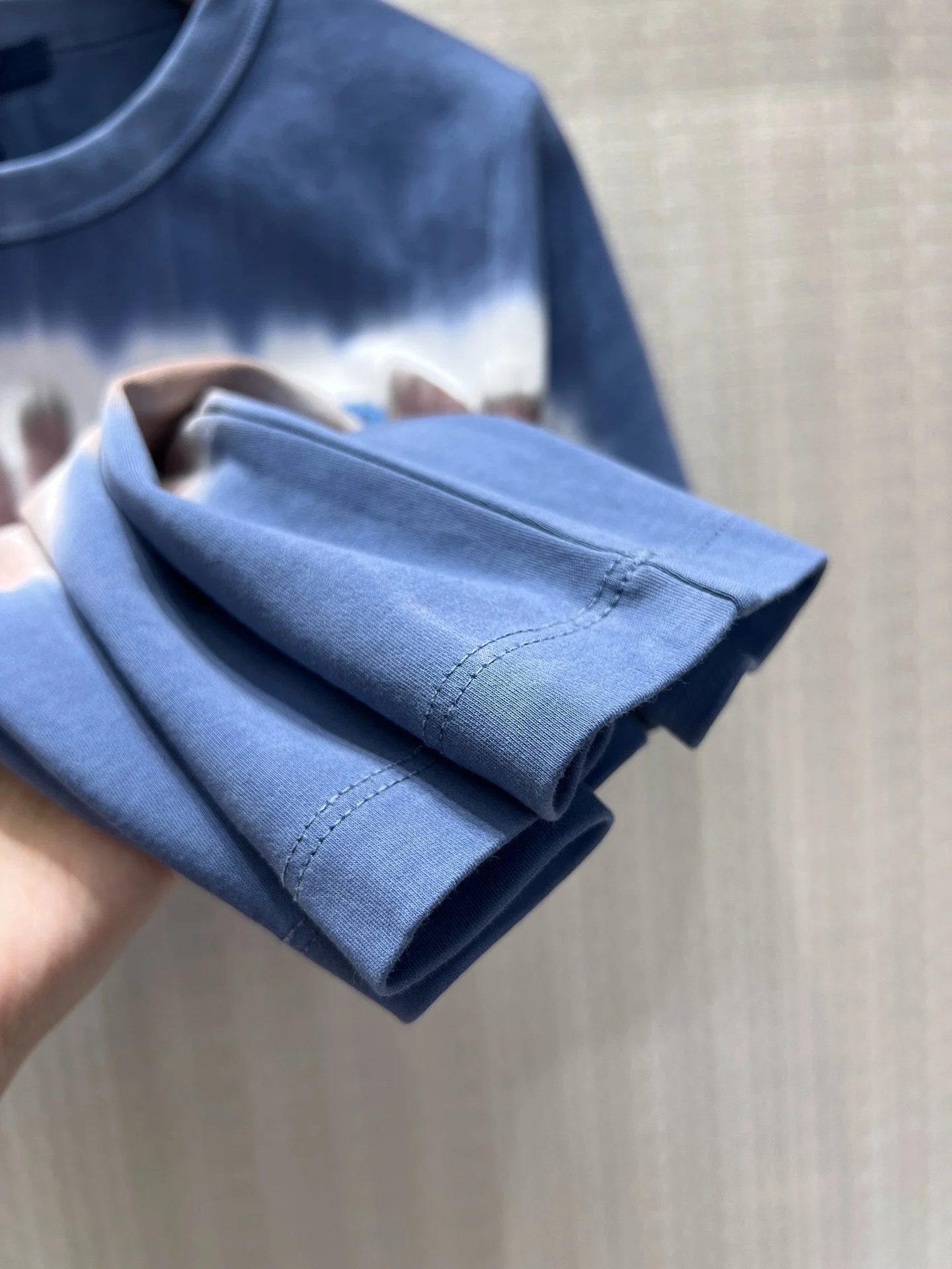 LV T-shirts 36-40 A85202608040792 - Image 8