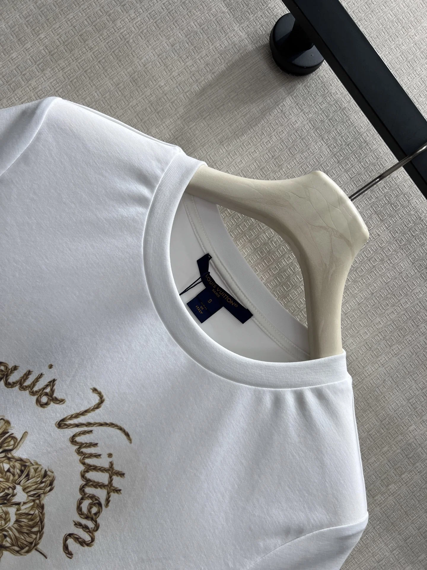 LV T-shirts Cotton 36-40 A65202608041581 - Image 3