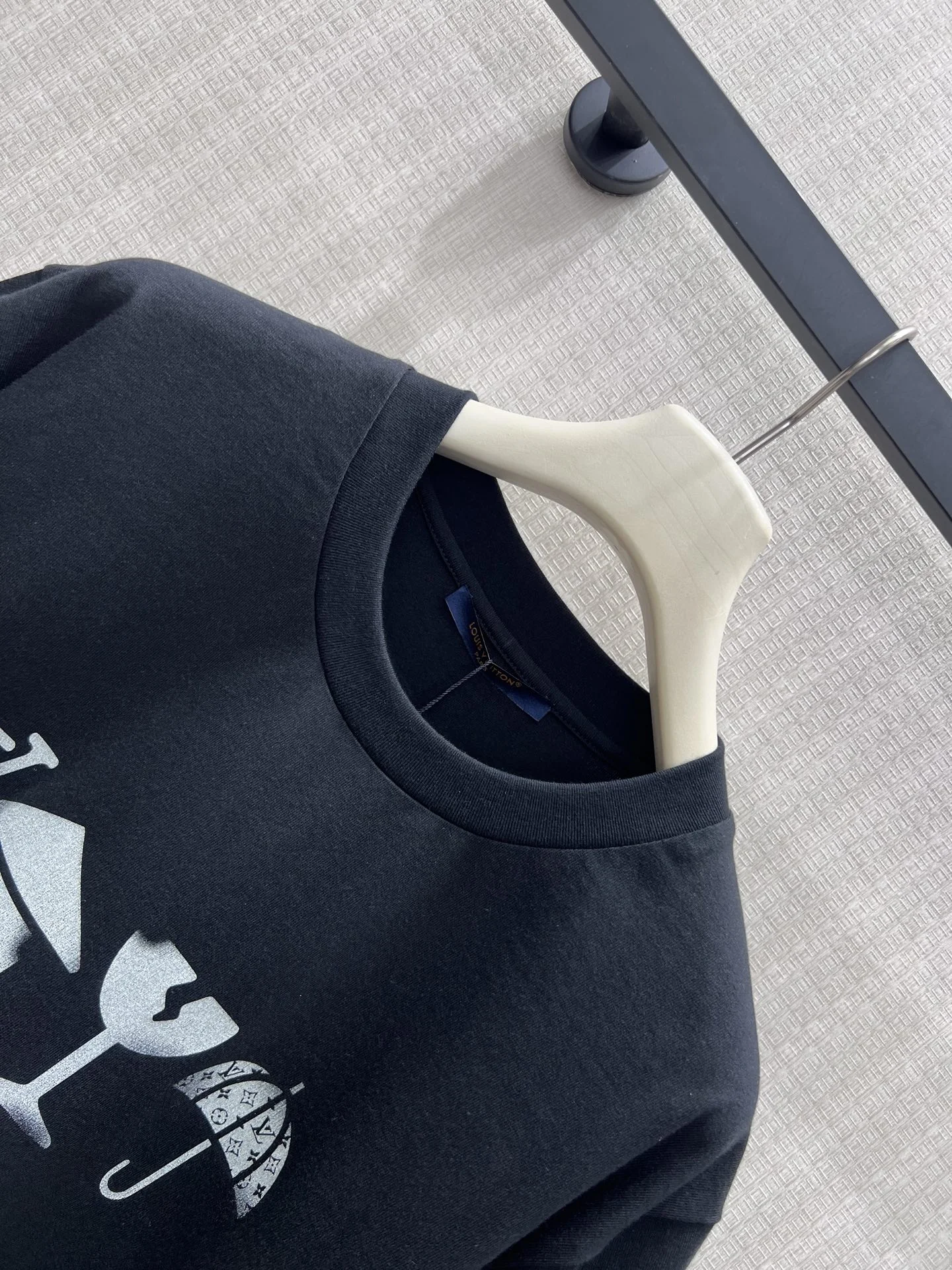 LV T-shirts Cotton 36-40 A75202608040813 - Image 3