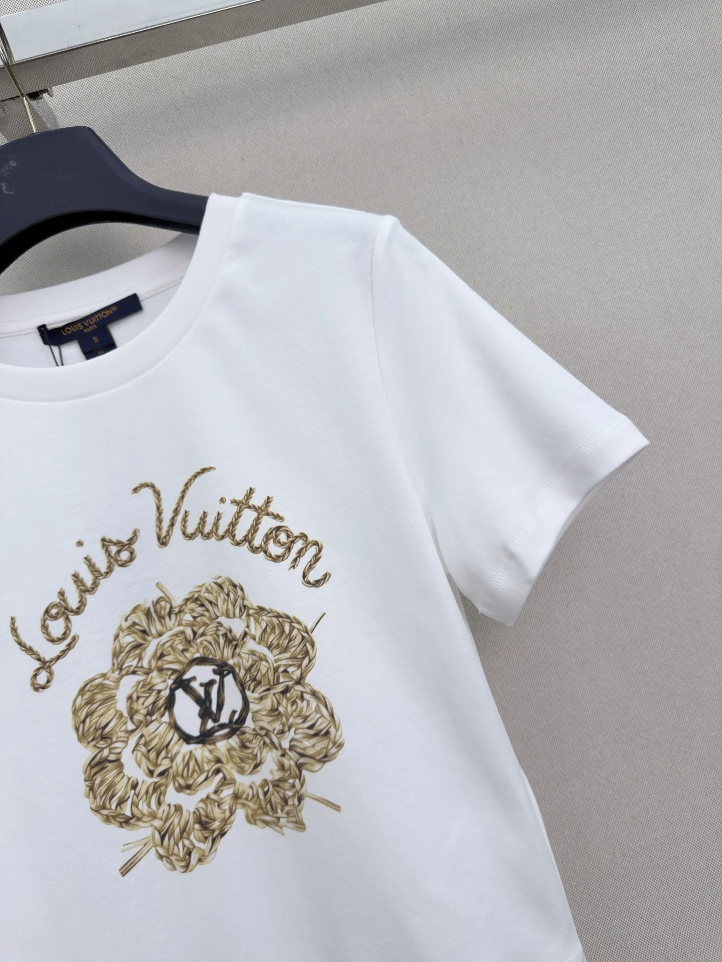 LV T-shirts Cotton S-M-L A30202608041799 - Image 5