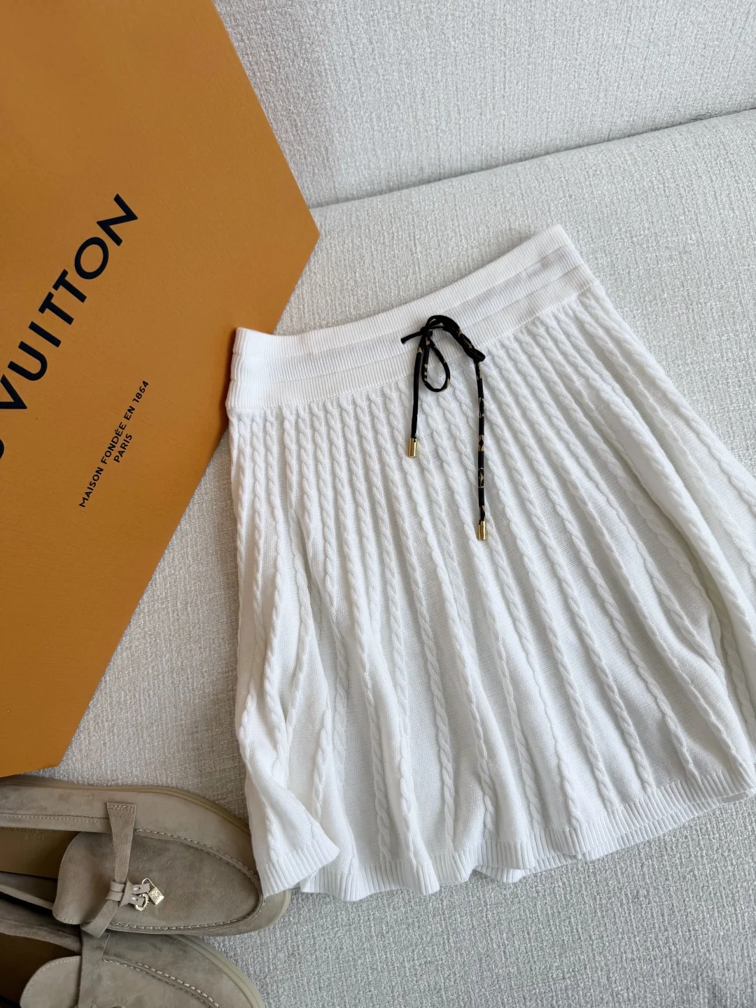 LV T-shirts Linen Knit One Size B85202608042706