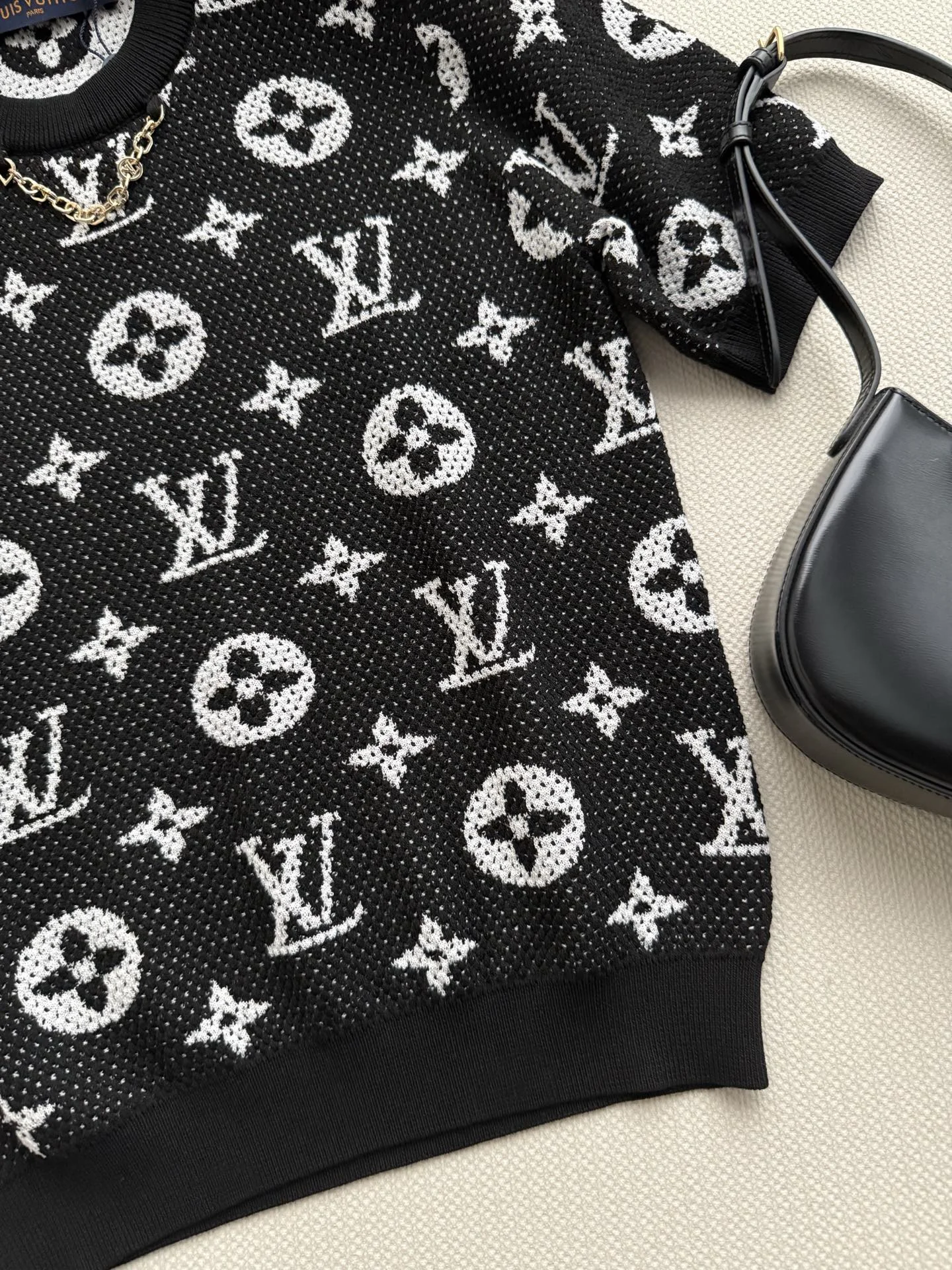 LV T-shirts Mesh Knit S-M-L B05202608041660 - Image 5