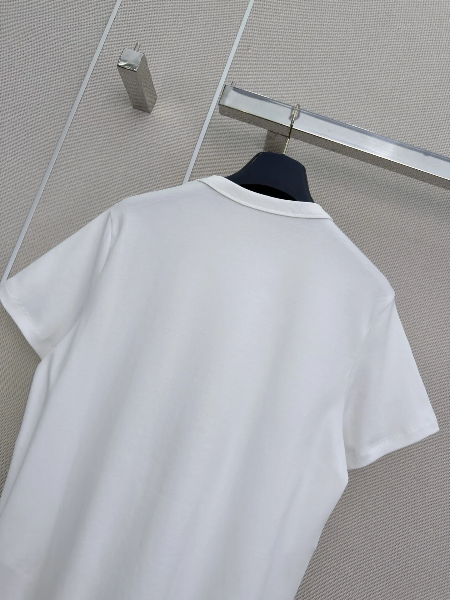 LV T-shirts S-L A40202608041798 - Image 7