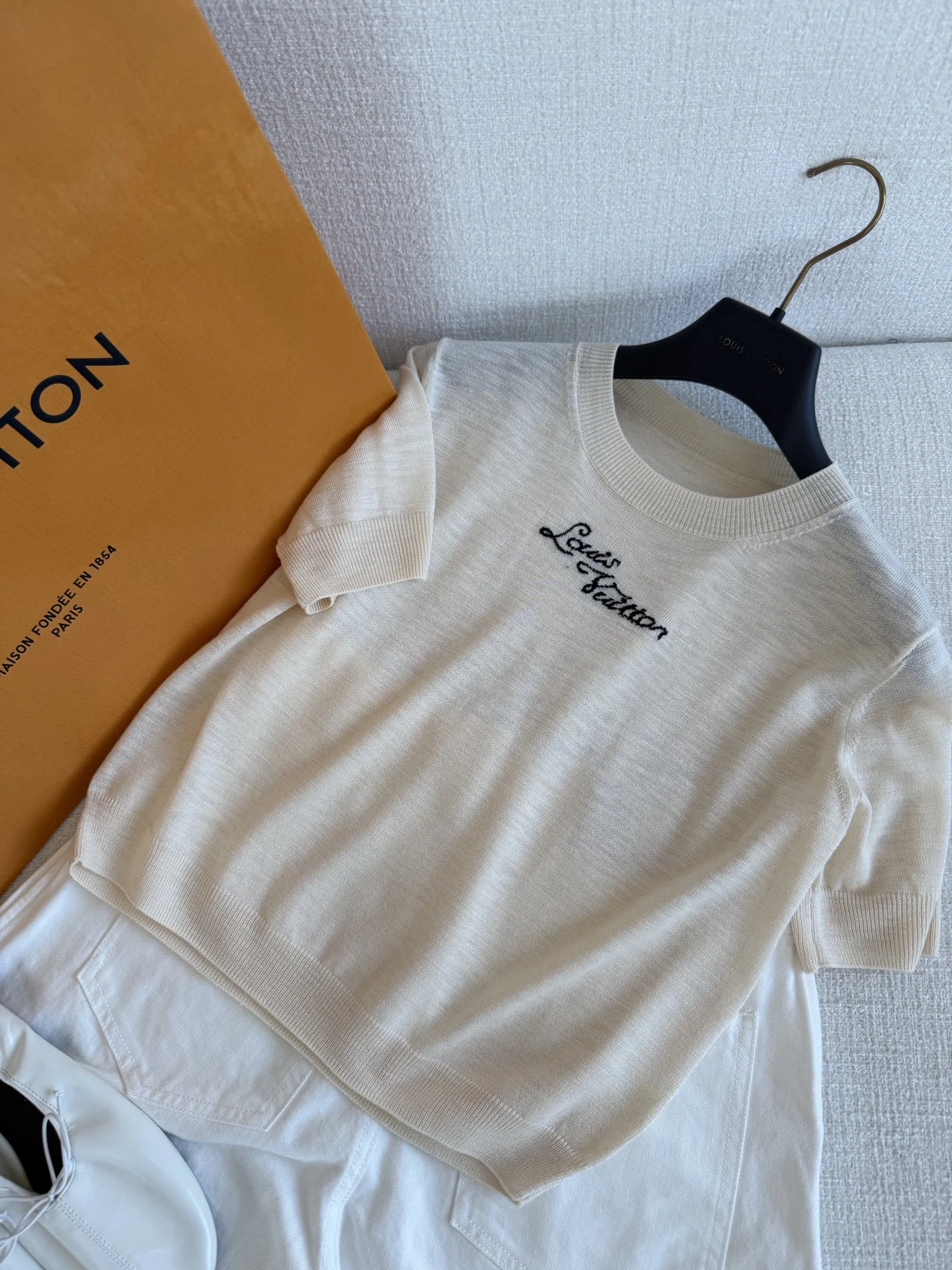 LV T-shirts S-L A85202608040204