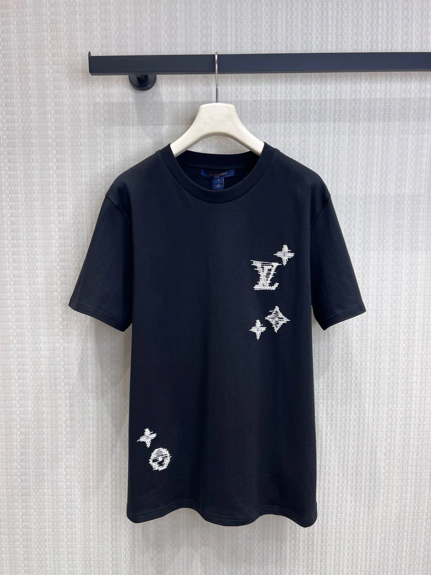 LV T-shirts S M L A55202608040252