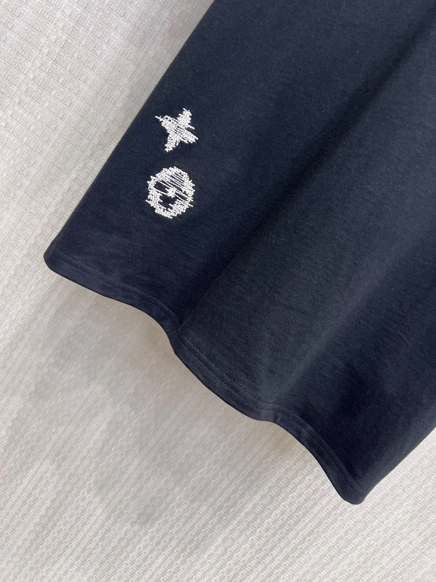 LV T-shirts S M L A55202608040252 - Image 7