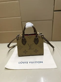 Alternative view of LV Top Handle Bags (Brown-Red) D80202608072767