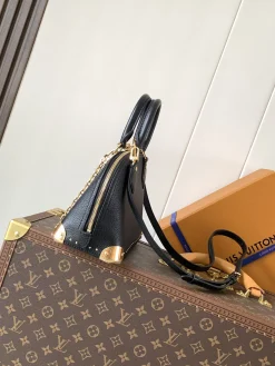 Alternative view of LV Top Handle Bags Calf Leather (Black-Gold) 24X18X12CM F30202608070586