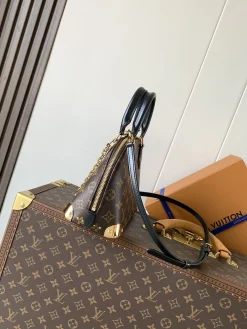 Alternative view of LV Top Handle Bags Monogram Canvas (Brown-Black-Gold) 19X11X22CM F00202608071375