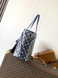 Alternative view of LV Totes Bags Coated Canvas (Navy-White) 31X28X14CM E80202608071210