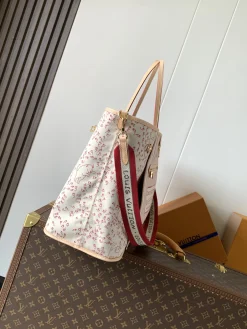 Alternative view of LV Totes Bags Coated Canvas (White-Red) 32X19X39CM E50202608071658