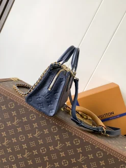Alternative view of LV Totes Bags Embossed Calf Leather (Navy-Gold) 25X13X10CM E80202608071296