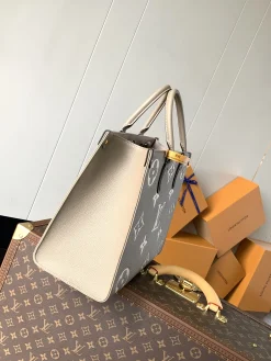 Alternative view of LV Totes Bags Empreinte Leather (Taupe-White) 35X27X14CM F50202608071984