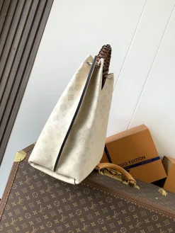 Alternative view of LV Totes Bags Mahina Leather (Cream-Brown) 40X17X35 CM H00202608071517