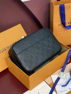 LV Travel Bags Monogram Shadow Leather (Black) 26X17X7CM D00202608070322