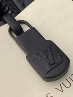 Alternative view of LV Travel Bags Monogram Shadow Leather (Black) 26X17X7CM D00202608070322