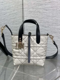 DIOR Trend Bags (White-Black) 16X12X18CM G30202608060185