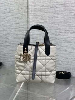 Alternative view of DIOR Trend Bags (White-Black) 16X12X18CM G30202608060185