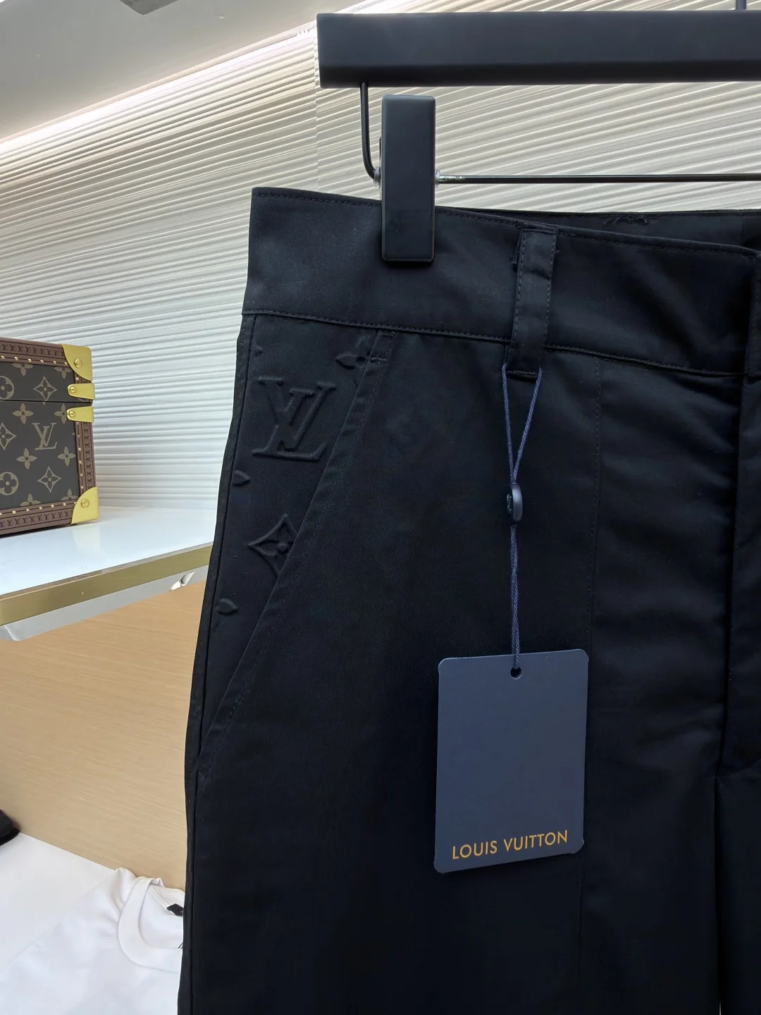 LV Trousers Cotton Blend 44-52 B70202608060126 - Image 4
