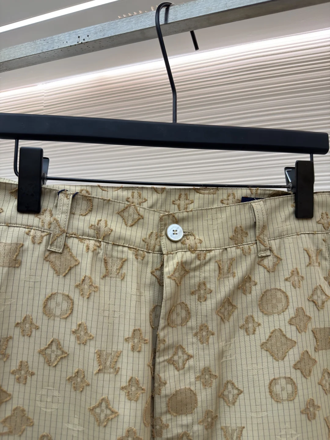 LV Trousers Cotton Nylon S-XL B30202608060231 - Image 3