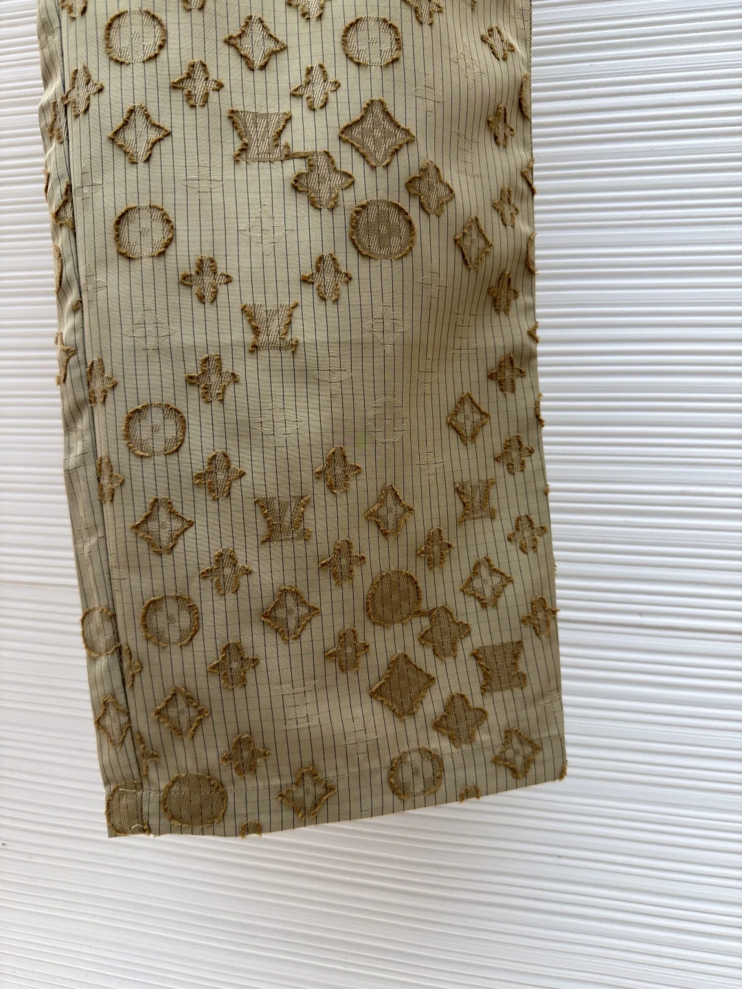 LV Trousers Cotton Nylon S-XL B30202608060231 - Image 7