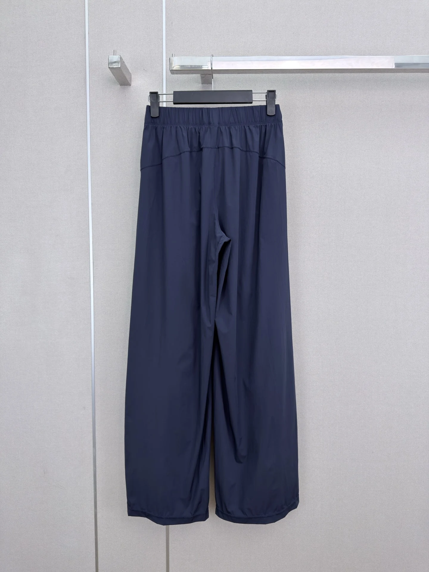 LV Trousers Cotton S-M-L A65202608042757 - Image 6