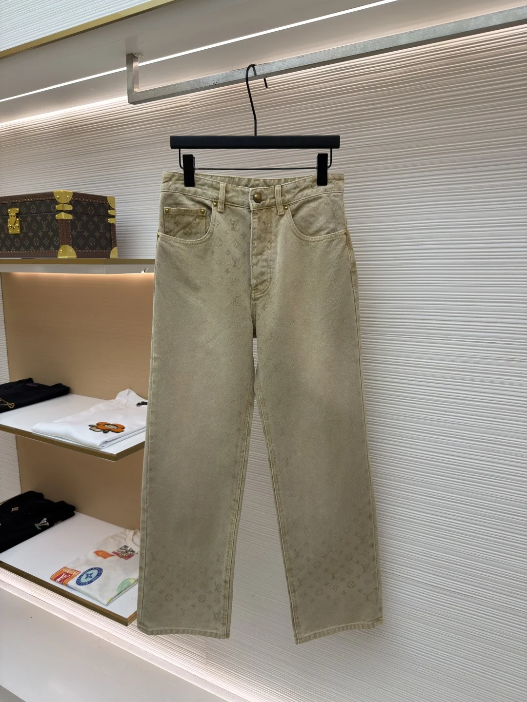 LV Trousers Denim 28-36 B80202608060332