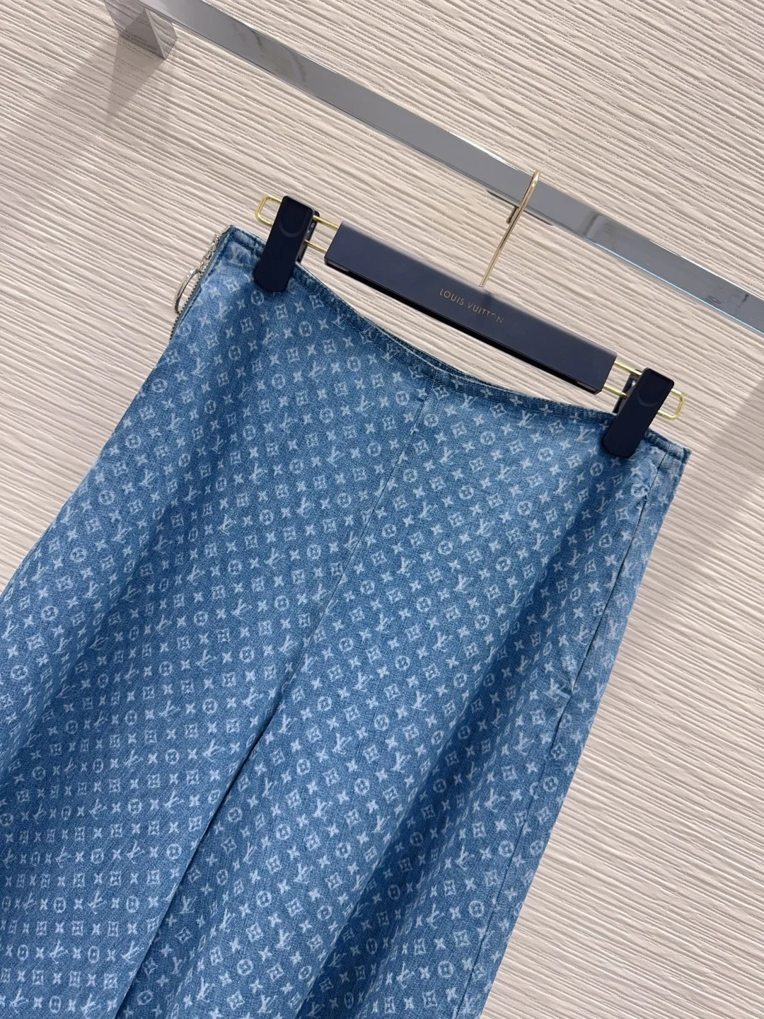 LV Trousers Denim Cotton S B65202608041959 - Image 2