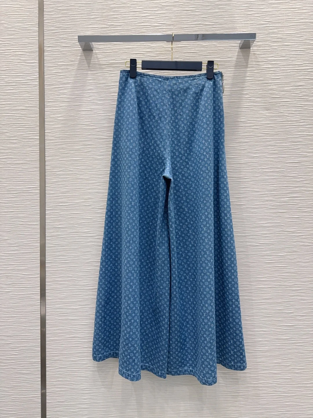 LV Trousers Denim Cotton S B65202608041959 - Image 9