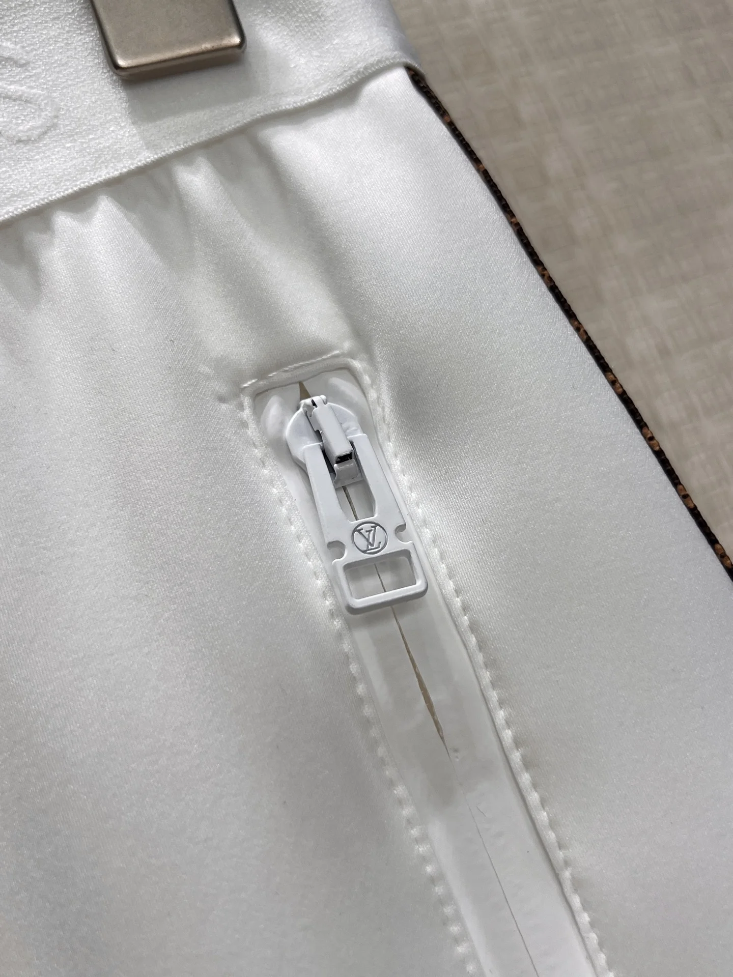 LV Trousers Polyester S-M-L B75202608041583 - Image 5