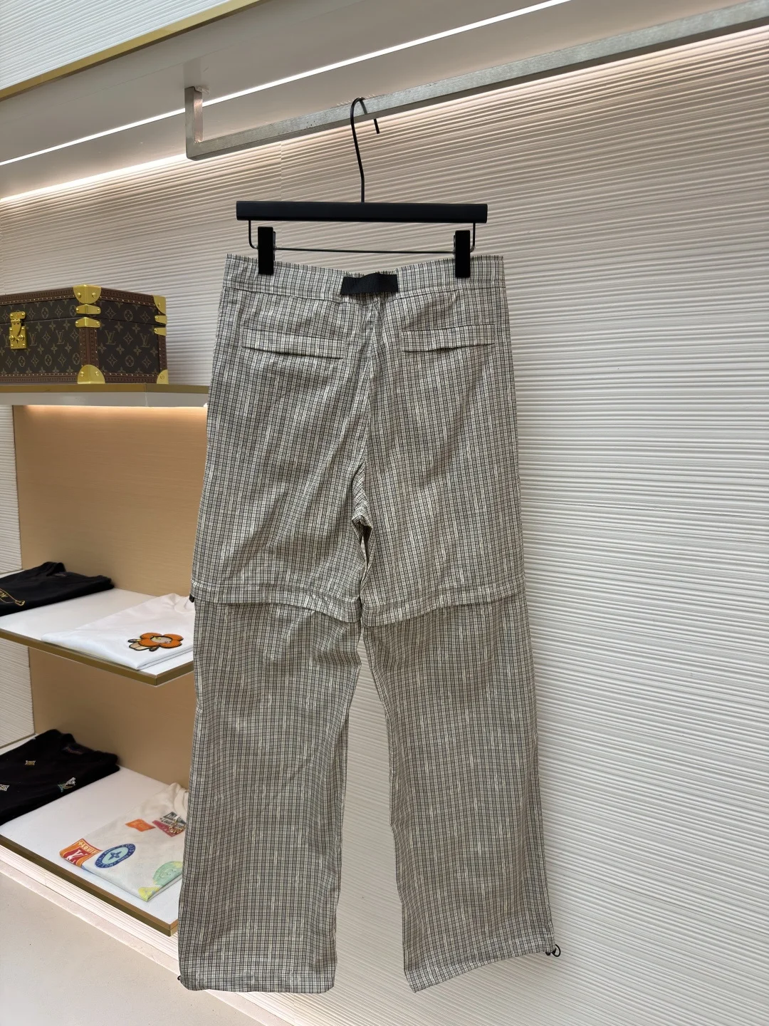 LV Trousers S-L B70202608060286 - Image 4